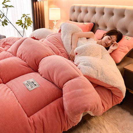 Luxurious Double-sided Velvet Lamb Winter Quilt - Ultimate Comfort and Warmth super warm lamb quilt winter blanket Julia M Home & Kitchen Jade Pink 140x200cm4 Jin 