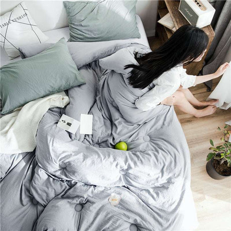 Luxury Bamboo Quilt - All-Season Comfort and Style super warm lamb quilt winter blanket Julia M Home & Kitchen Grey 150x200 A 