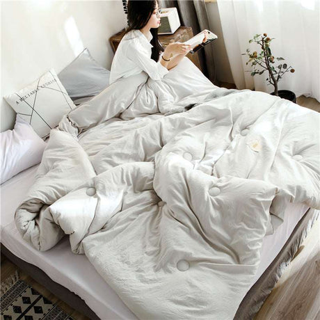 Luxury Bamboo Quilt - All-Season Comfort and Style super warm lamb quilt winter blanket Julia M Home & Kitchen Silver 150x200 A 