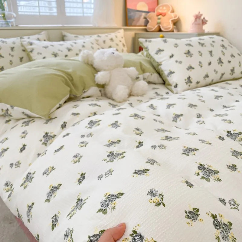 Aesthetic Floral Bedding Set - Twin to Queen Duvet Cover with Pillowcases - Julia M LifeStyles