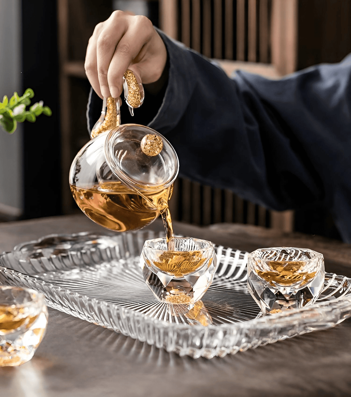 Crystal Glass Gold Foil Kung Fu Tea Set for 7-9 People - Julia M LifeStyles