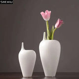 Elegant White Ceramic Vase - Julia M LifeStyles