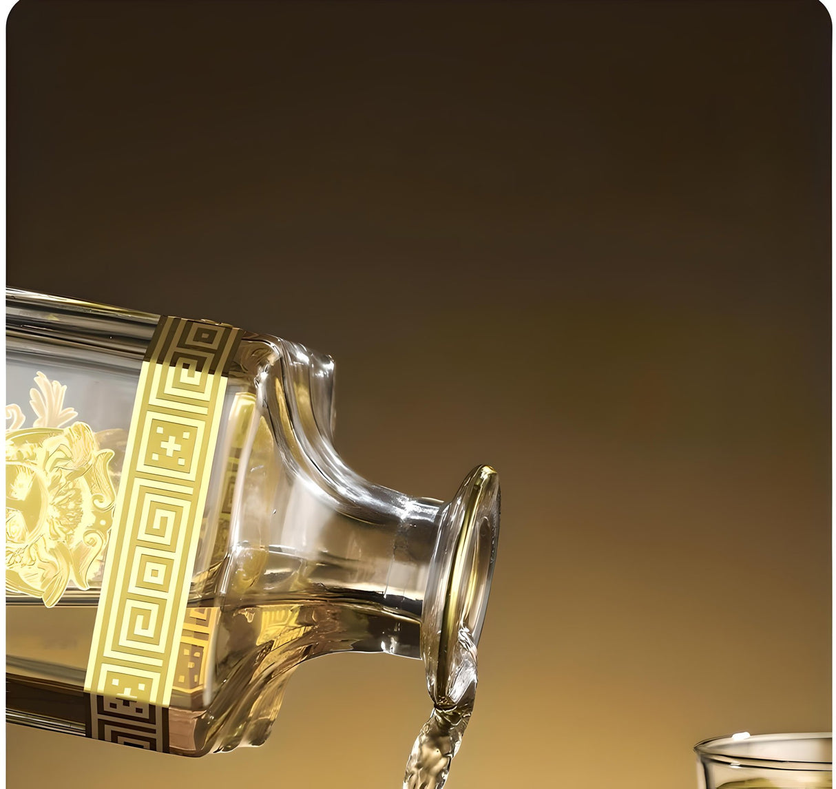 Luxury Golden Edge Crystal Whiskey Glass Set - Julia M LifeStyles