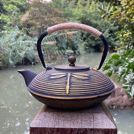 Handmade Japanese Style Cast Iron Kettle - Retro Umbrella Design - Julia M LifeStyles