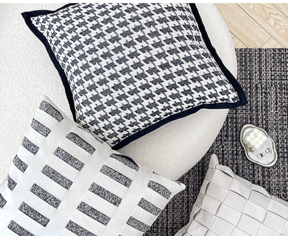 Houndstooth Hand-Woven Cotton & Linen Throw Pillow Cover - Julia M LifeStyles