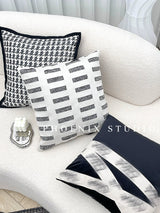 Houndstooth Hand-Woven Cotton & Linen Throw Pillow Cover - Julia M LifeStyles