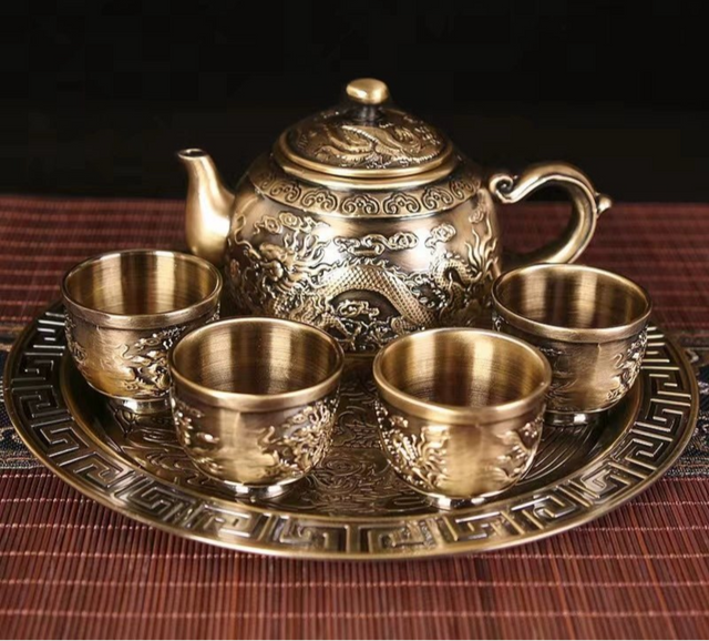 Internet Celebrity Bronze Set of Dragon and Phoenix Tea Set 1 Teapot 4 Tea Cup For Home a Tray of Six - Piece Set Gifts - Julia M LifeStyles