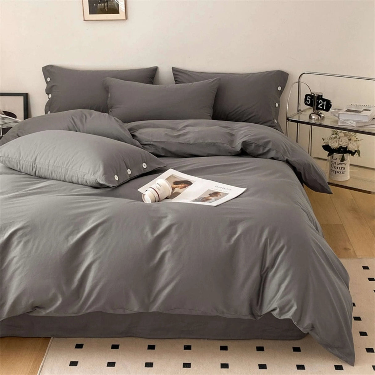 Luxurious Egyptian Cotton Bedding Set - Complete Four Piece Set in Grey - Julia M LifeStyles