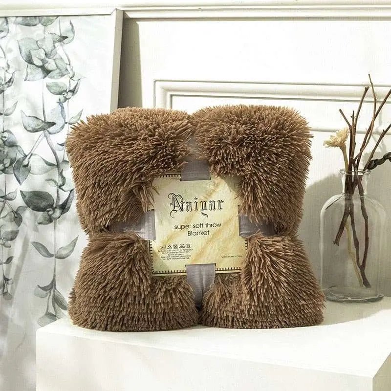 Luxurious Shaggy Fur Blanket - Julia M LifeStyles