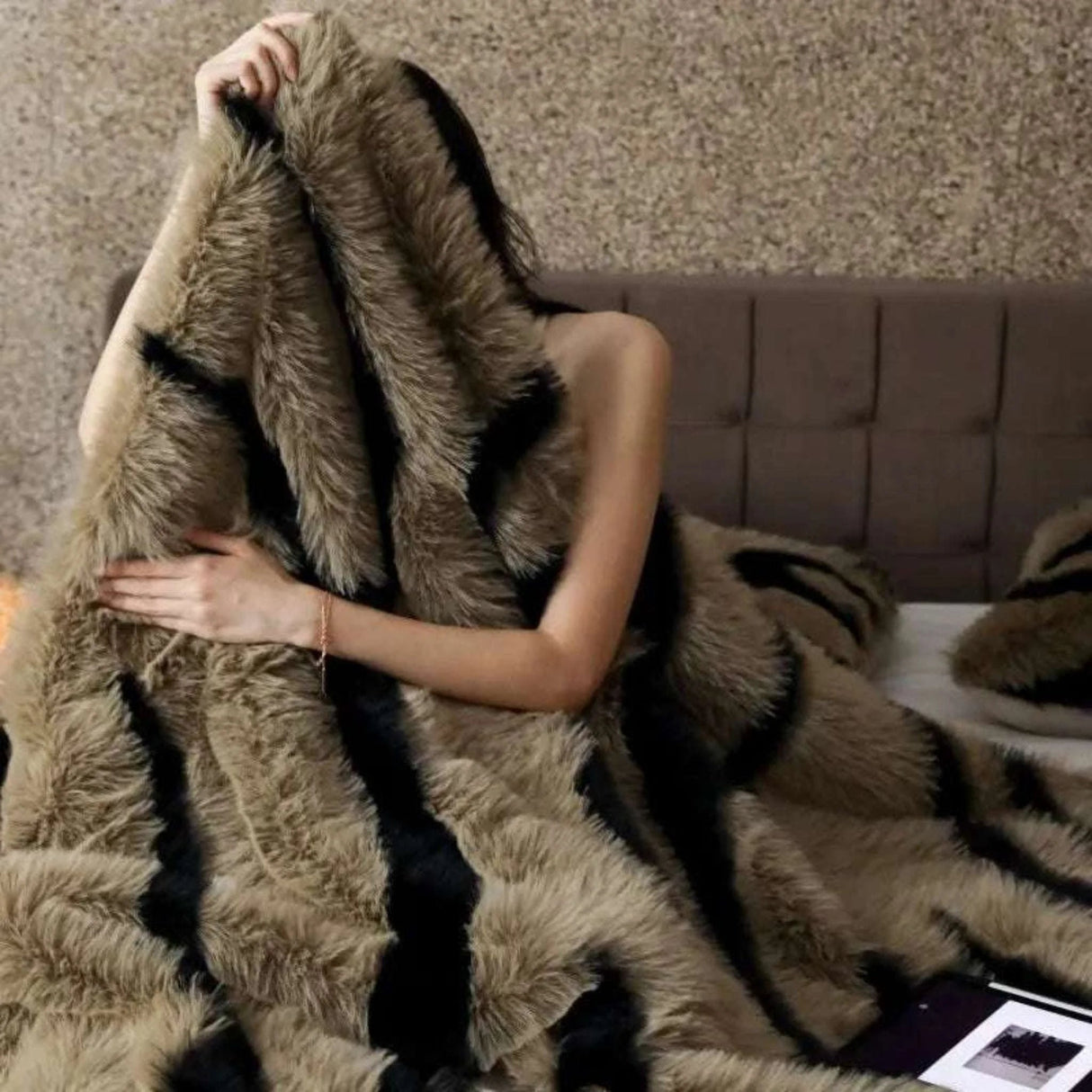 Luxury Nordic Faux Fur Blanket - Julia M LifeStyles