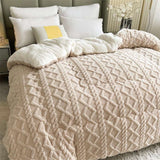 Luxury Plush Quilt - Ultimate Warmth - Julia M LifeStyles