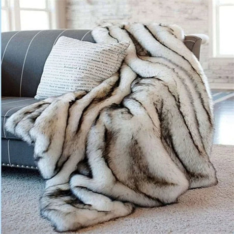 Luxury Shaggy Faux Fur Weighted Blanket - Julia M LifeStyles