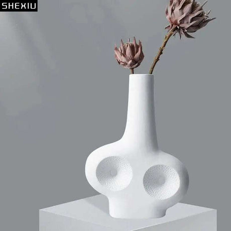 Minimalist Ceramic Vase: Modern Style Desk Decoration - Julia M LifeStyles