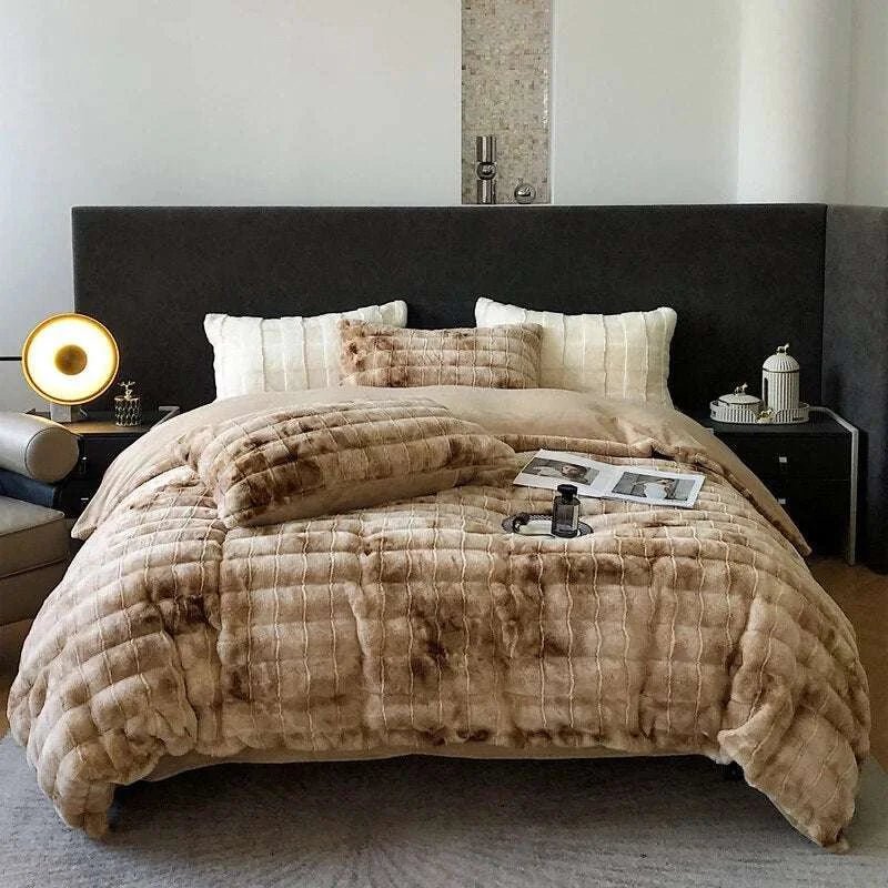 Winter Luxe Plush Bedding Set - Julia M LifeStyles